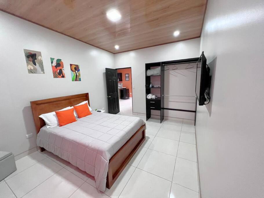 Orange Apartment 5 Min Aeropuerto Juan Santamaria Alajuela Eksteriør billede